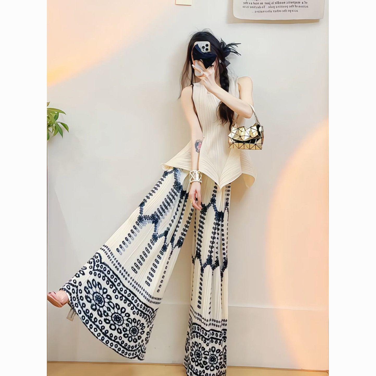 Ретро Свободный Костюм Новая Этническая Мода Эластичные Плиссированные Повседневные Брюки ONESIZE белый
Ретро Свободный Костюм Новая Этническая Мода Эластичные Плиссированные Повседневные Брюки ONESIZE белый