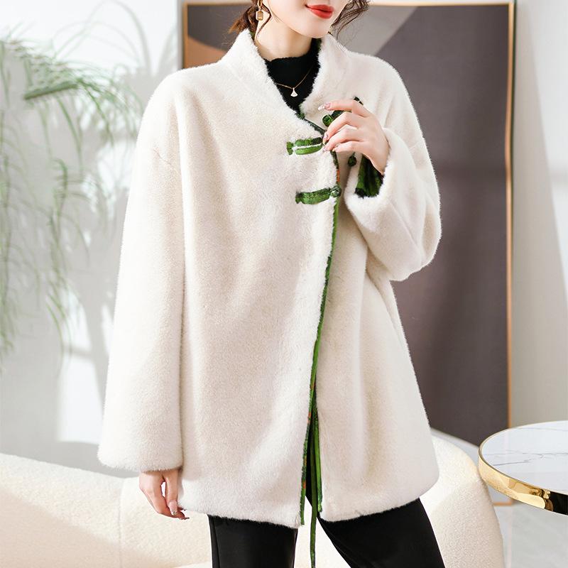 Новая одежда из меха и меха в стиле Тан средней и длинной длины для людей среднего и пожилого возраста, бархатное пальто с пряжкой из искусственного норкового меха для женщин
Новая одежда из меха и меха в стиле Тан средней и длинной длины для людей среднего и пожилого возраста, бархатное пальто с пряжкой из искусственного норкового меха для женщин