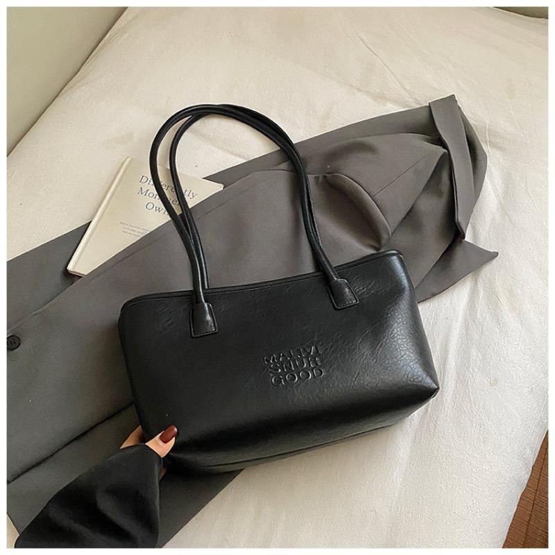 Retro bag women s winter new simple casual tote bag high value portable shoulder armpit bag
Retro bag women s winter new simple casual tote bag high value portable shoulder armpit bag