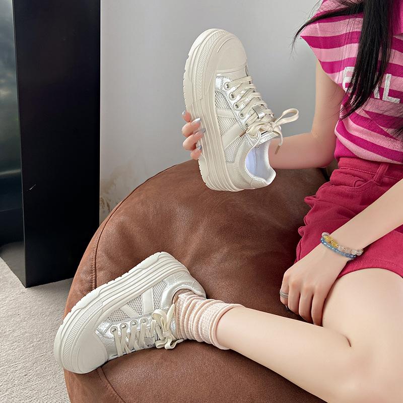Imitation leather mesh thick sole heightening foam sole little white shoes women s summer women s shoes breathable casual versatile board shoes 35
Imitation leather mesh thick sole heightening foam sole little white shoes women s summer women s shoes breathable casual versatile board shoes 35
