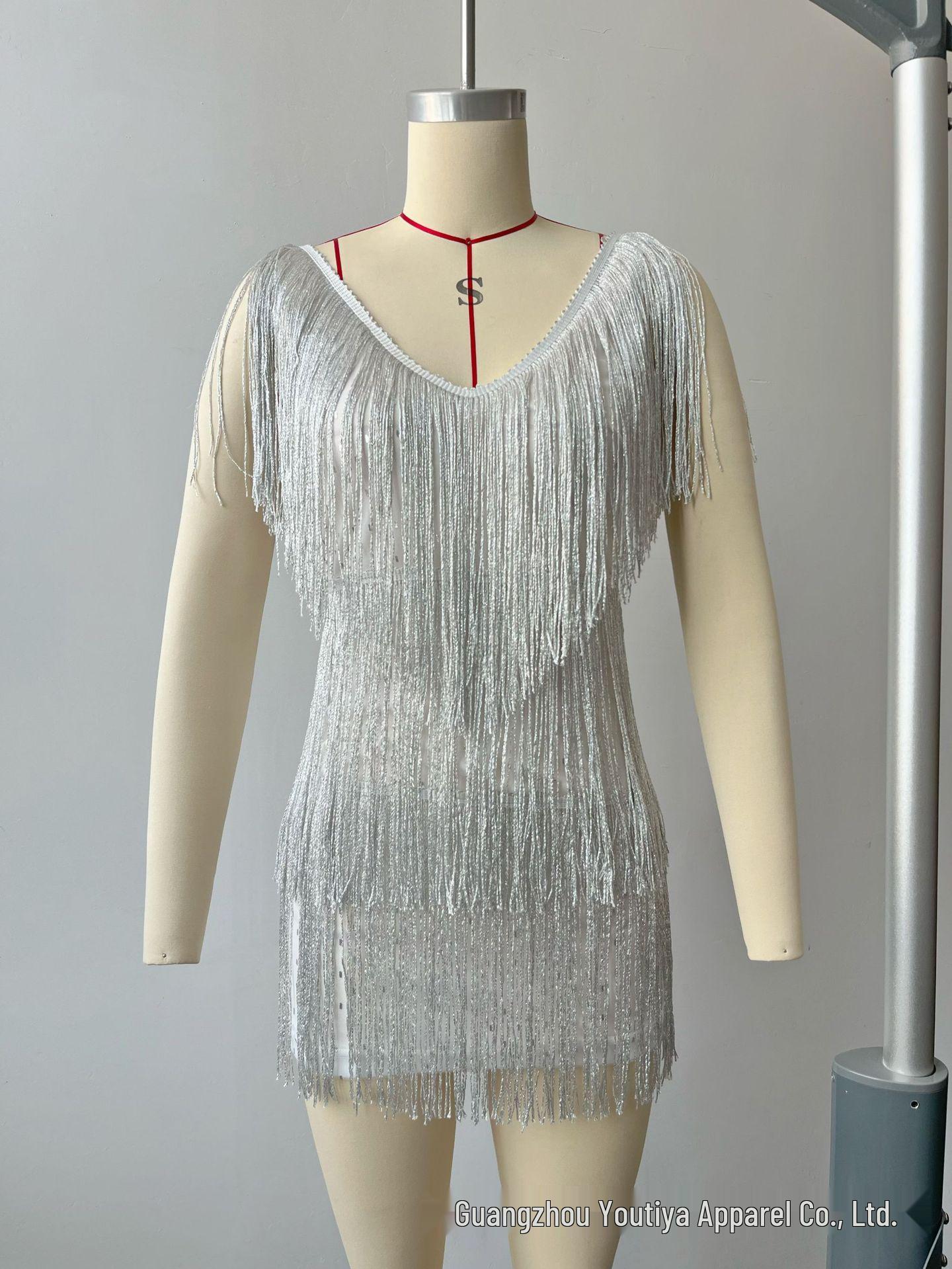 Euro-American Women s Deep V Party Dress - Sexy Tassel Pencil Skirt Large серебряный
Euro-American Women s Deep V Party Dress - Sexy Tassel Pencil Skirt Large серебряный