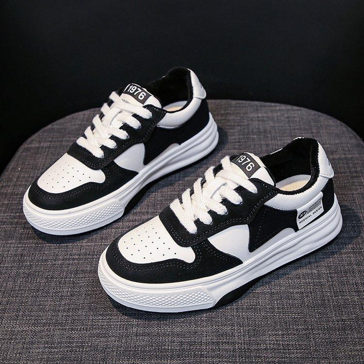 Women s shoes step on shit feeling leather little white shoes women s 2025 new popular spring and autumn ins tide thick-soled student casual board 40
Women s shoes step on shit feeling leather little white shoes women s 2025 new popular spring and autumn ins tide thick-soled student casual board 40