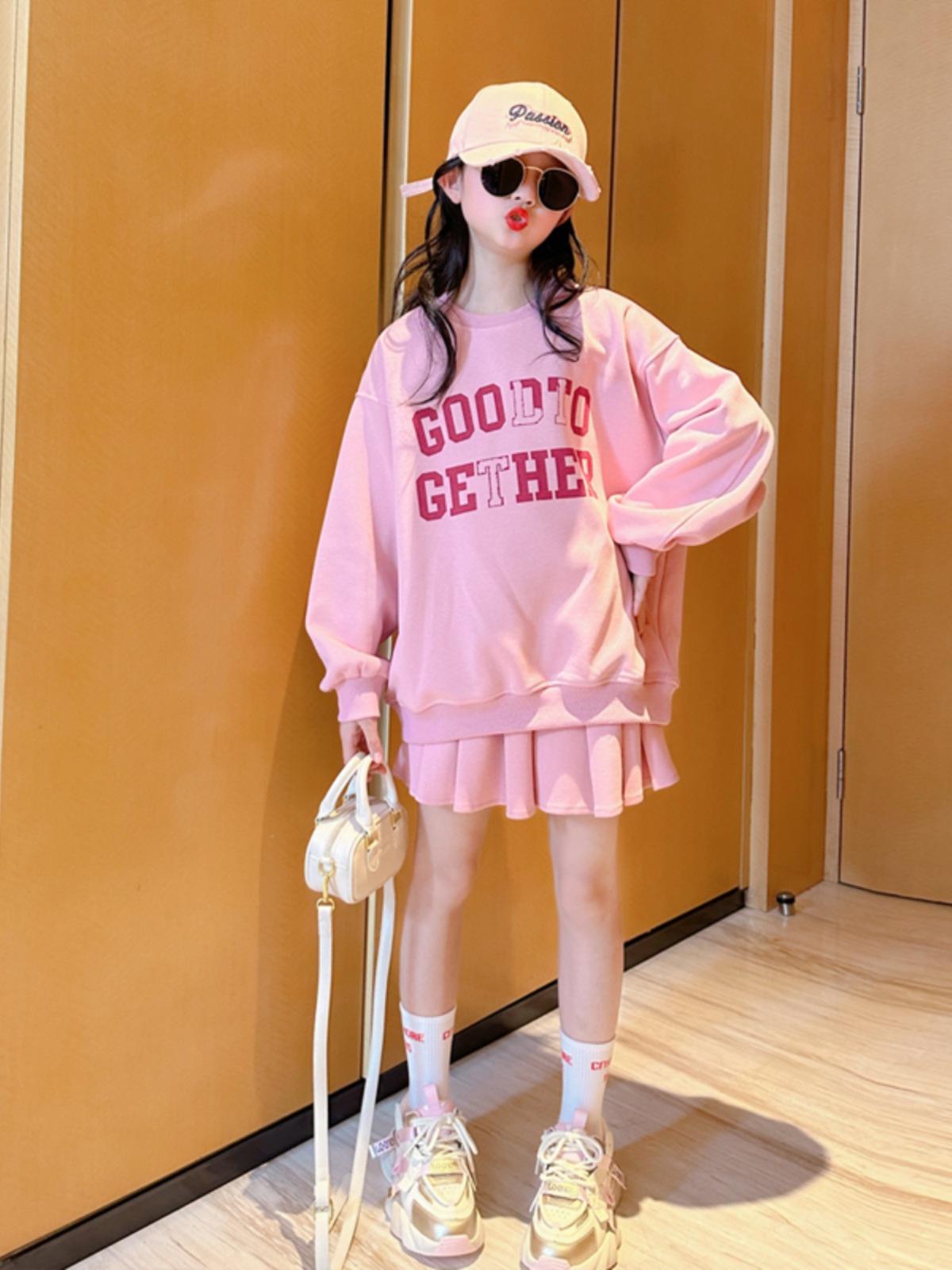 Корейский комплект из двух предметов с воротником поло для девочек, трендовый стиль инфлюенсера, весна/осень 2024 Size 150 розовый
Корейский комплект из двух предметов с воротником поло для девочек, трендовый стиль инфлюенсера, весна/осень 2024 Size 150 розовый