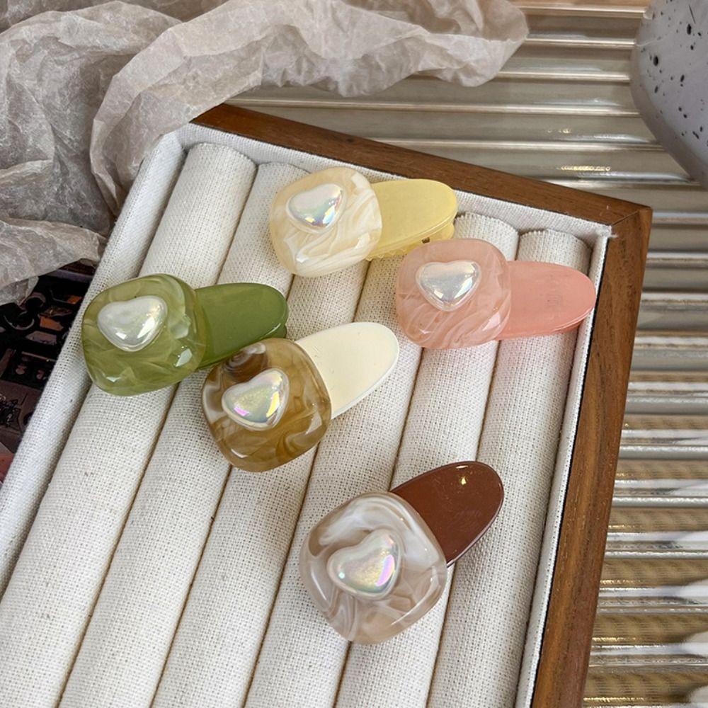 Candy Color Korean Women Hair Clip Square Duckbill Clip Y2k Resin Headwear Love Heart Barrette
Candy Color Korean Women Hair Clip Square Duckbill Clip Y2k Resin Headwear Love Heart Barrette