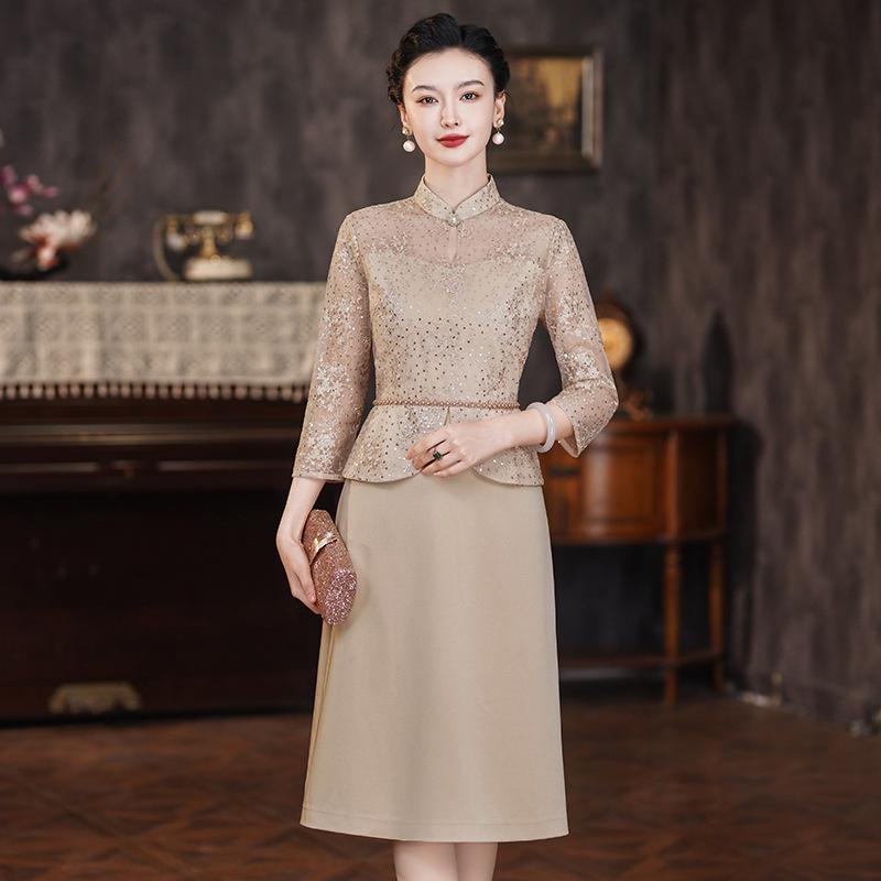 Champagne Qipao Dress - 2024 Spring Collection for Middle-Aged Women M
Champagne Qipao Dress - 2024 Spring Collection for Middle-Aged Women M