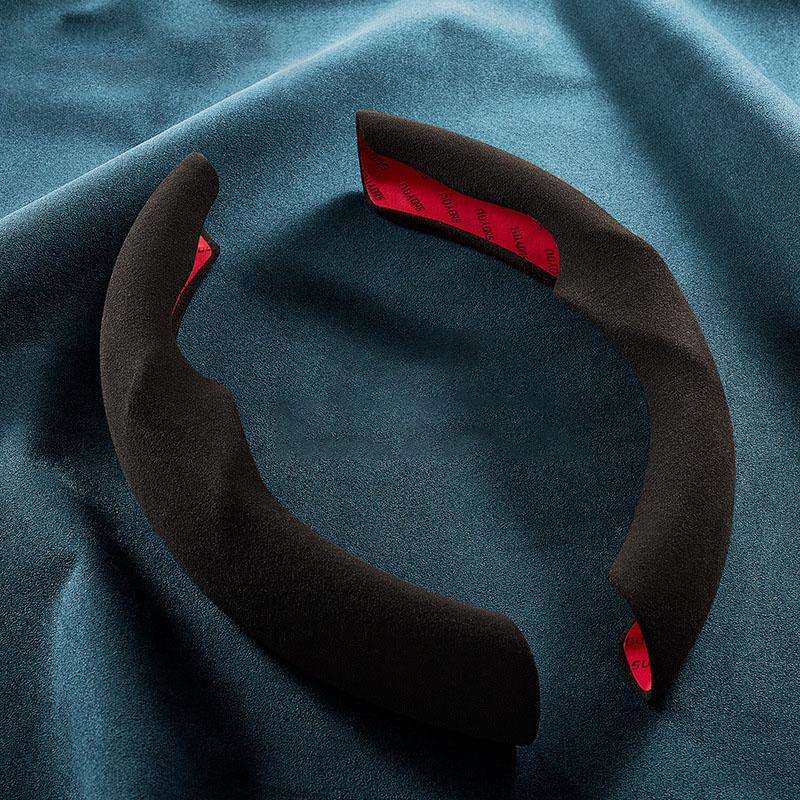 Car Steering Wheel Cover for Tesla New Model Y Juniper 2025 for Model Y/3 Booster Suede Cover Anti-skid Steer-Wheel Protector чорний
Car Steering Wheel Cover for Tesla New Model Y Juniper 2025 for Model Y/3 Booster Suede Cover Anti-skid Steer-Wheel Protector чорний