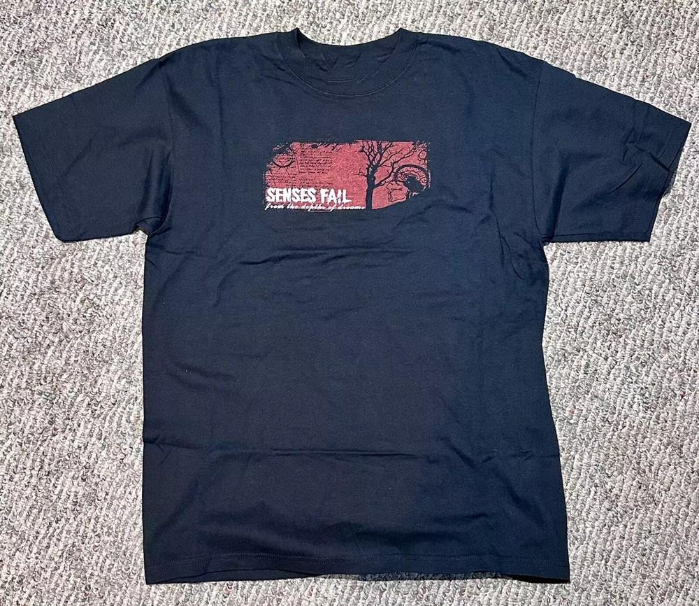 Senses Fail FROM THE DEPTH OF THE DREAM T SHIRT FULL SIZE S-5XL Unisex T-Shirt XXXL
Senses Fail FROM THE DEPTH OF THE DREAM T SHIRT FULL SIZE S-5XL Unisex T-Shirt XXXL