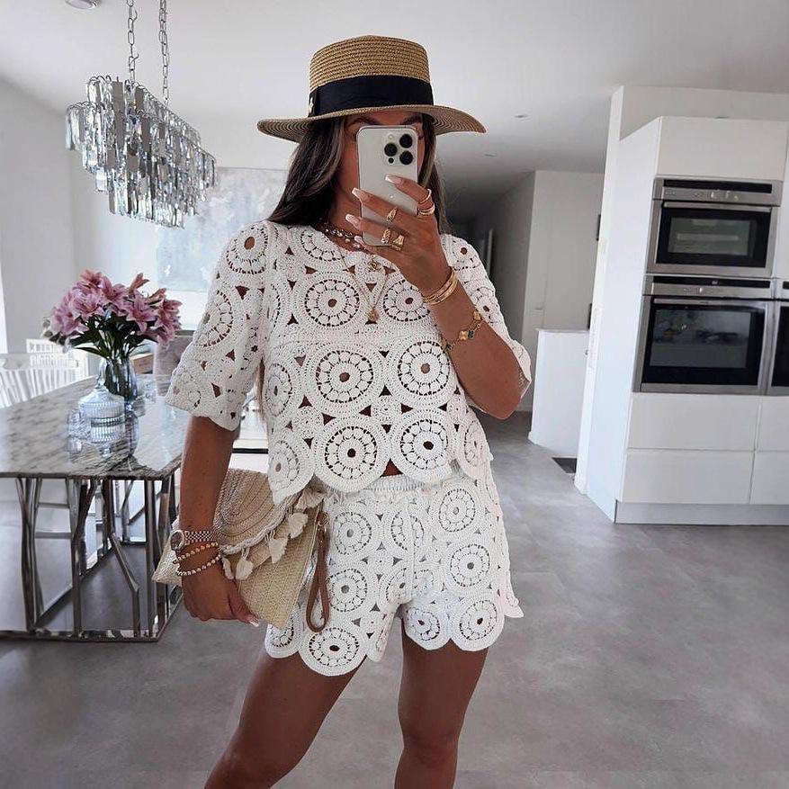 Женский белый кружевной топ с короткими рукавами и шорты, комплект со соломенной шляпой, повседневный летний наряд L белый
Женский белый кружевной топ с короткими рукавами и шорты, комплект со соломенной шляпой, повседневный летний наряд L белый