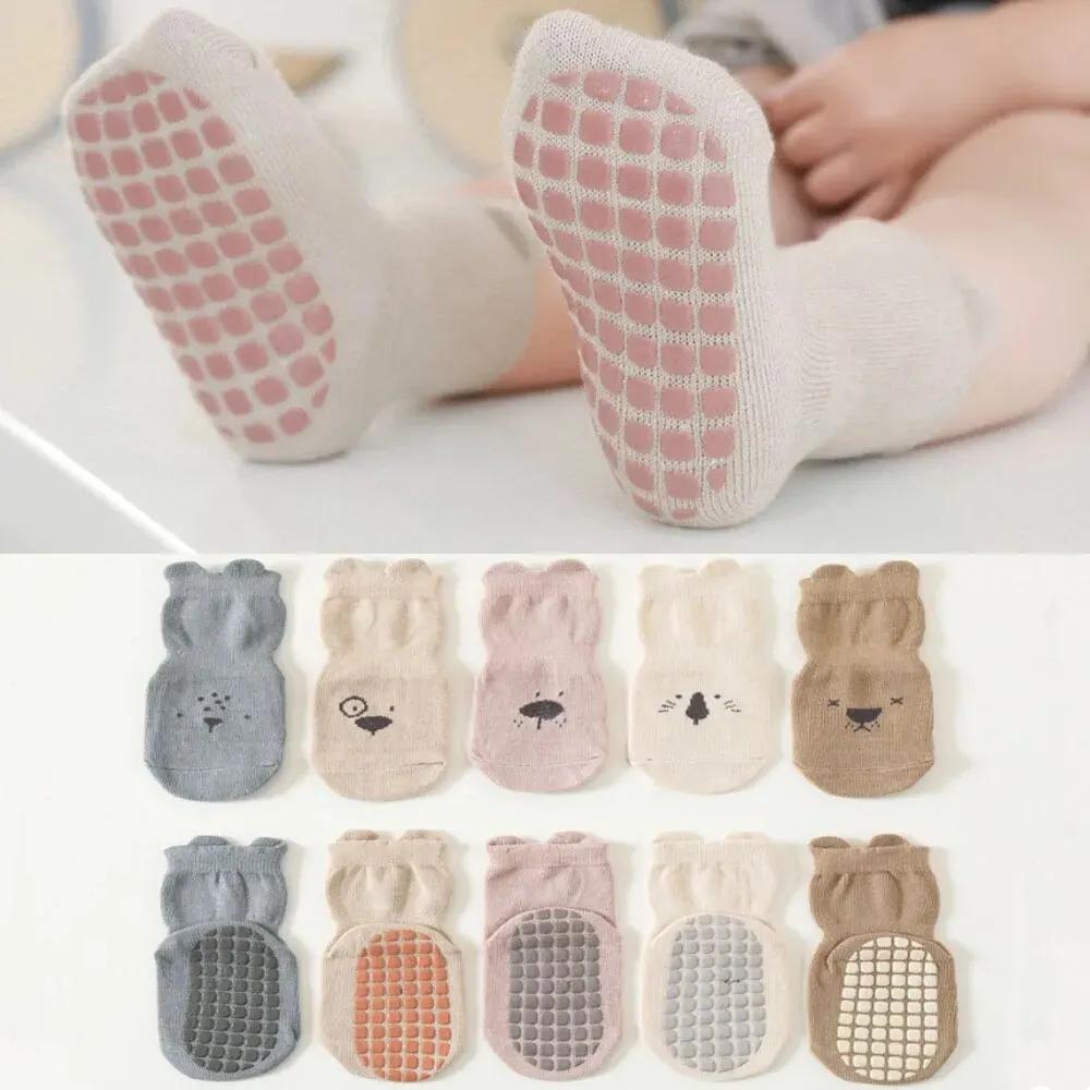 5Pairs/Lot Cartoon Baby Socks Infant Newborn Anti-Slip Cotton Floor Socks For Girls Boys Cute Unisex Rubber Grips Toddler Socken 3-5Years(L)
5Pairs/Lot Cartoon Baby Socks Infant Newborn Anti-Slip Cotton Floor Socks For Girls Boys Cute Unisex Rubber Grips Toddler Socken 3-5Years(L)