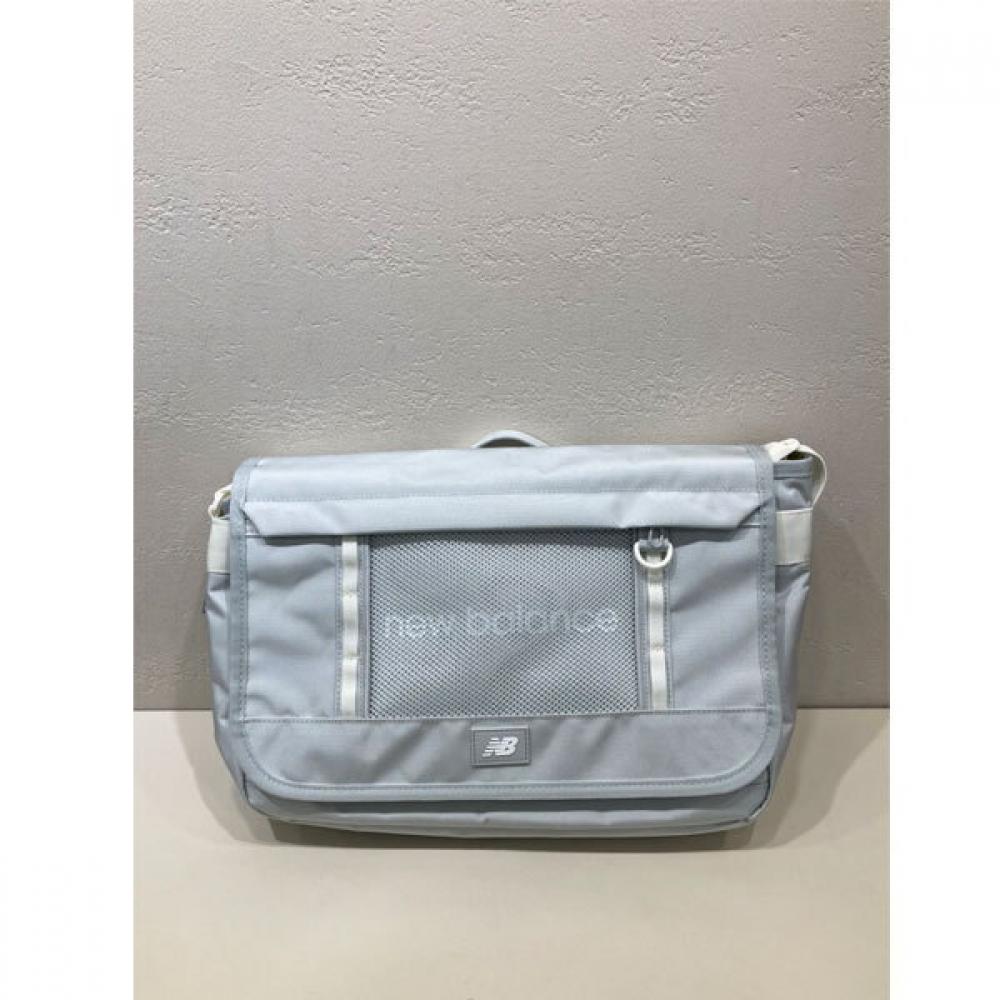 New Balance 3d Messenger Bag Nbgcfss201 Gray (15)GRAY/free 
New Balance 3d Messenger Bag Nbgcfss201 Gray (15)GRAY/free