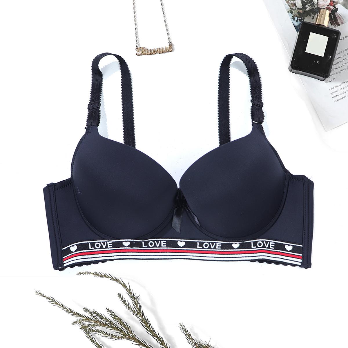 Бюстгальтер с буквами LOVE, глянцевый спортивный, удобный, повседневный, нижнее белье, собирающий верхнюю часть, поддерживающий чехол для бюстгальтера 75C чёрный
Бюстгальтер с буквами LOVE, глянцевый спортивный, удобный, повседневный, нижнее белье, собирающий верхнюю часть, поддерживающий чехол для бюстгальтера 75C чёрный