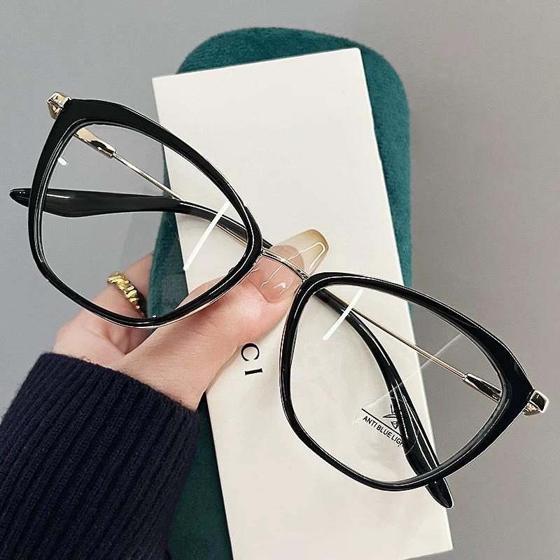 Retro Cat Eye Glasses For Women Professional Flat Light Mirror High-quality Anti-blue Light Fashion Reading Glasses 06 0
Retro Cat Eye Glasses For Women Professional Flat Light Mirror High-quality Anti-blue Light Fashion Reading Glasses 06 0