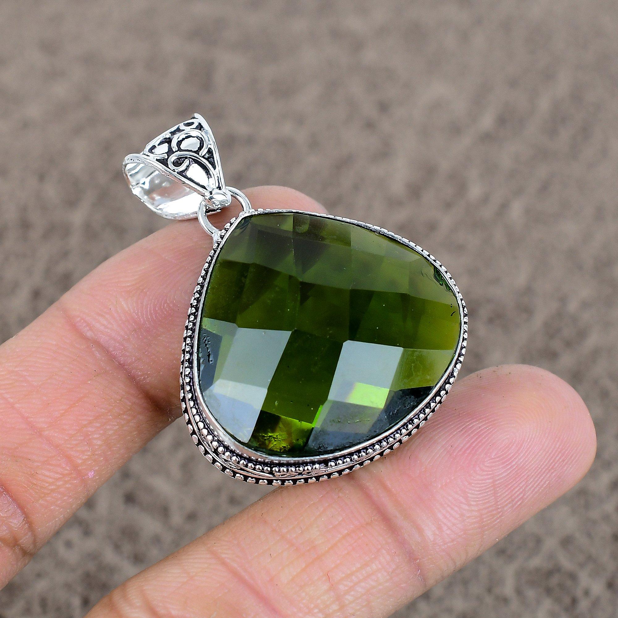 Peridot Gemstone Handmade 925 Sterling Silver Jewelry Pendant 1.77 KKG-21
Peridot Gemstone Handmade 925 Sterling Silver Jewelry Pendant 1.77 KKG-21
