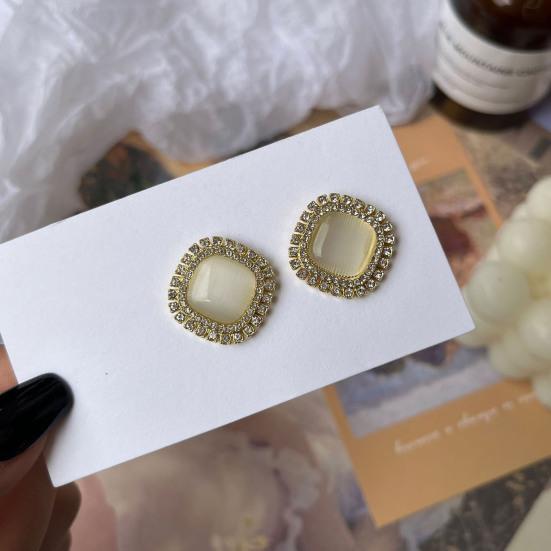 Yousheng 1 пара серьги-гвоздики из искусственного опала со стразами и геометрическим квадратом, роскошные элегантные серьги-гвоздики для женщин и девочек, модные ювелирные аксессуары, подарок на день рождения
Yousheng 1 пара серьги-гвоздики из искусственного опала со стразами и геометрическим квадратом, роскошные элегантные серьги-гвоздики для женщин и девочек, модные ювелирные аксессуары, подарок на день рождения