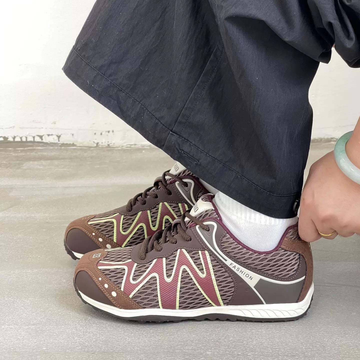 2025 summer new thick-soled German training shoes women s pink feet small casual board shoes functional sports Forrest Gump dad shoes 35 коричневый
2025 summer new thick-soled German training shoes women s pink feet small casual board shoes functional sports Forrest Gump dad shoes 35 коричневый