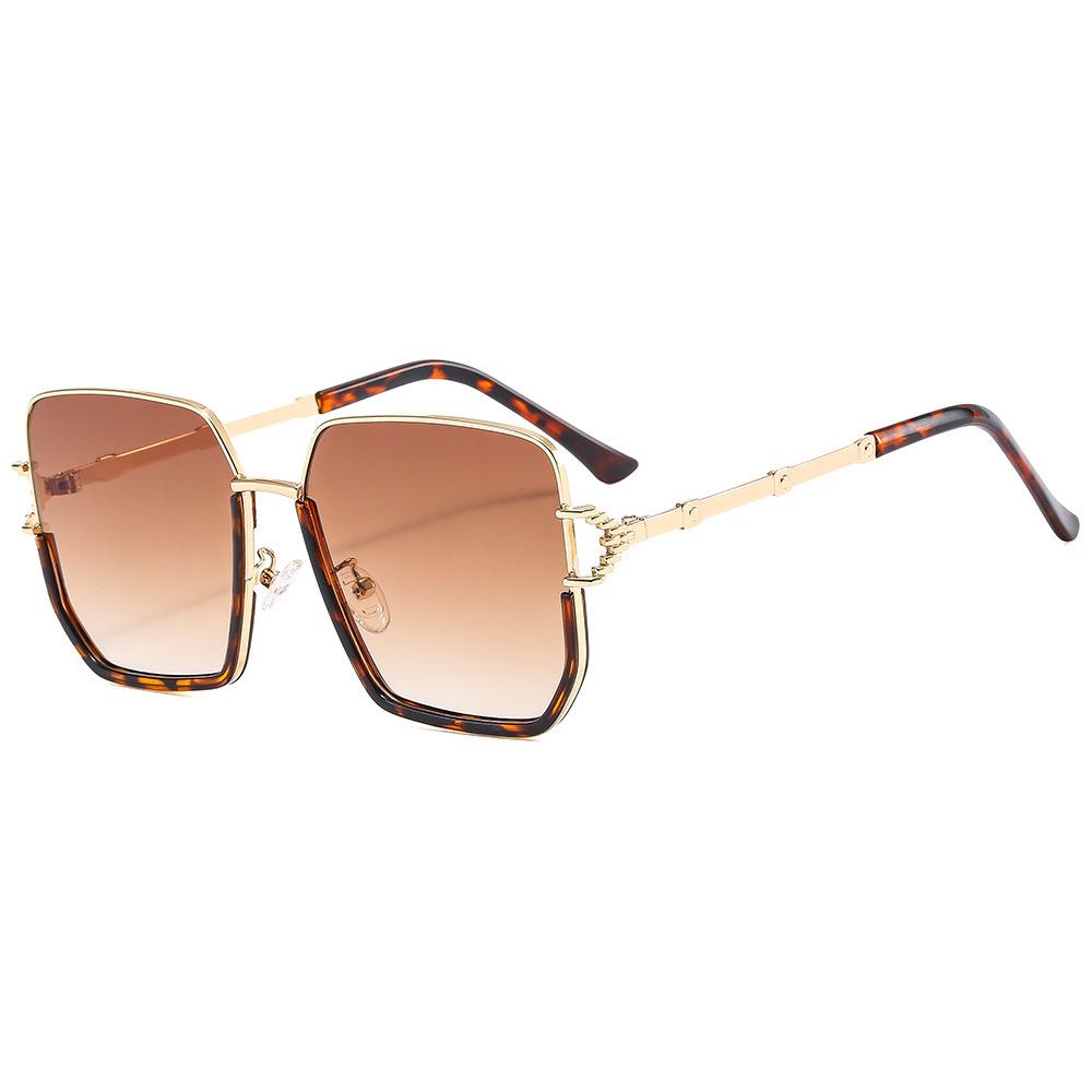 New Fashionable Retro Large Frame Sunglasses for Women s Personalized Street Photography Sun Glasse UV400 Trendings
New Fashionable Retro Large Frame Sunglasses for Women s Personalized Street Photography Sun Glasse UV400 Trendings