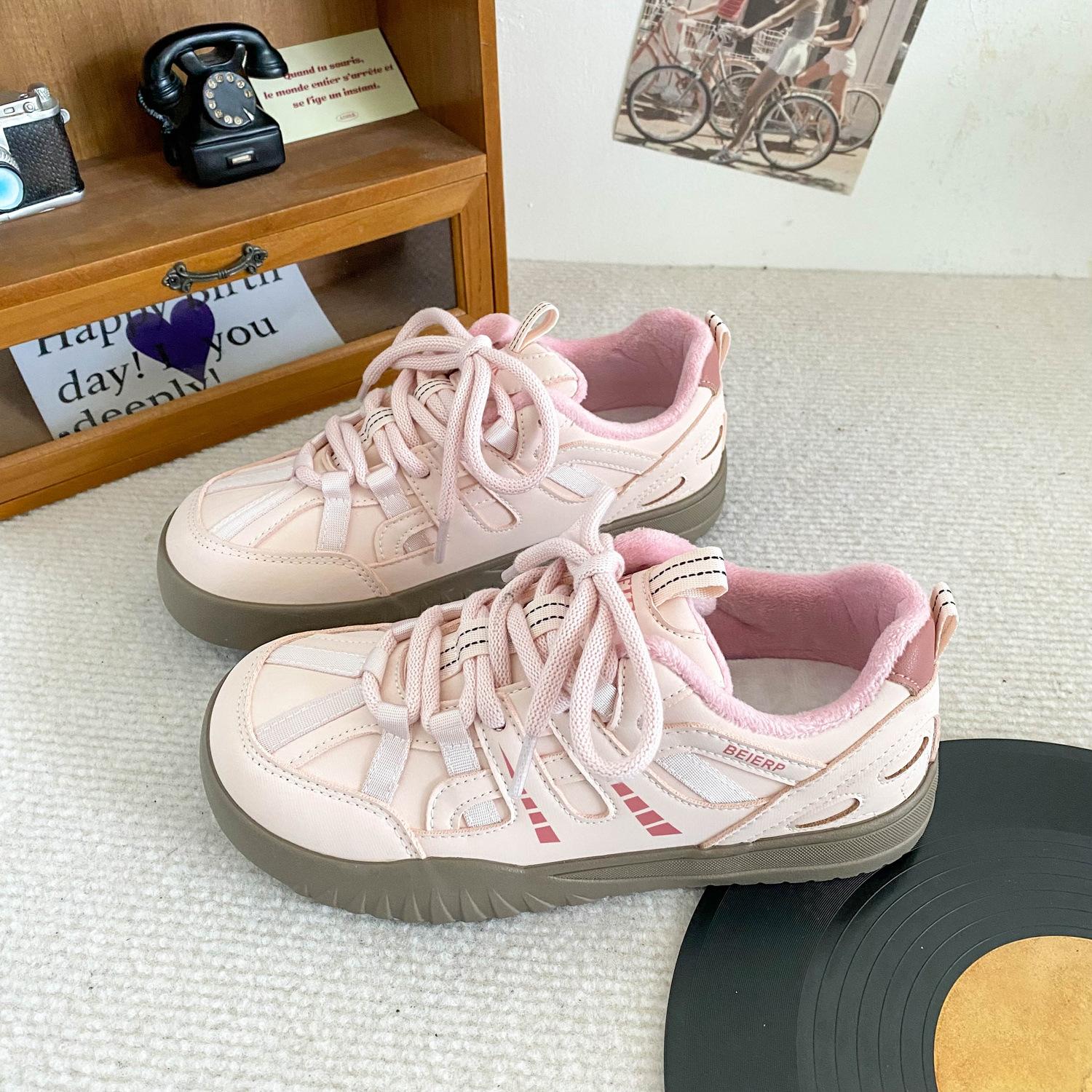 BE-6821 velvet little white shoes women s winter two cotton board shoes warm casual ugly niche 2024 new cotton shoes 40
BE-6821 velvet little white shoes women s winter two cotton board shoes warm casual ugly niche 2024 new cotton shoes 40