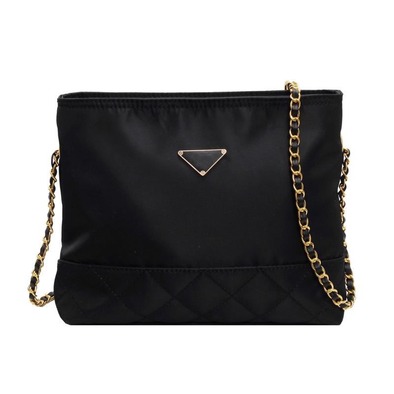 Женская новая повседневная тканевая сумка-мессенджер большой вместимости чёрный
Женская новая повседневная тканевая сумка-мессенджер большой вместимости чёрный