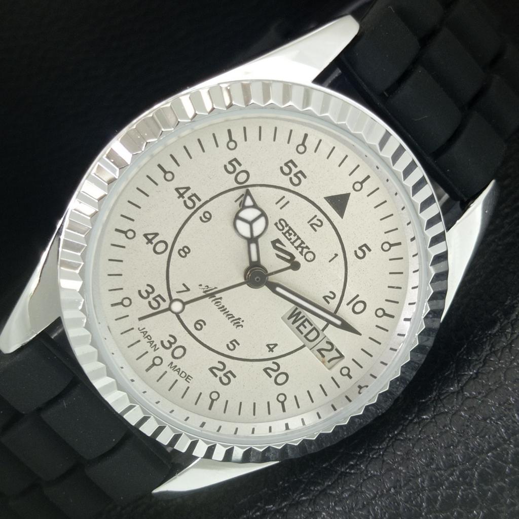 REFURBISHED SEIKO 5 AUTOMATIC 6309A JAPAN MENS VINTAGE SILVER WATCH a442979-1
REFURBISHED SEIKO 5 AUTOMATIC 6309A JAPAN MENS VINTAGE SILVER WATCH a442979-1