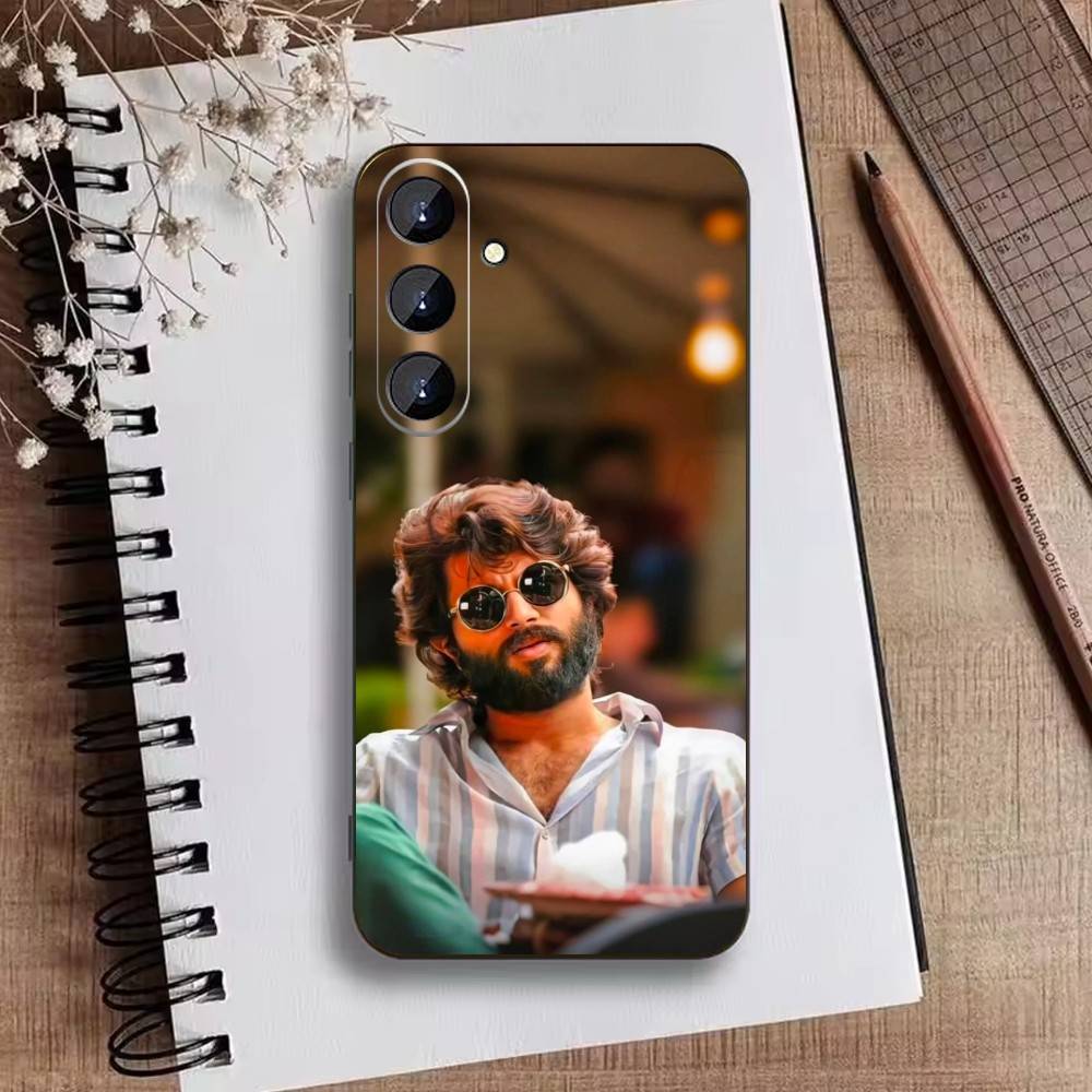 I-ThalaPathy V-Vijay Actor Phone Case For Samsung Galaxy A73,A21s,A22,A31,A52,A53,A71,A41Soft Black Shell Samsung a50 30s 50s
I-ThalaPathy V-Vijay Actor Phone Case For Samsung Galaxy A73,A21s,A22,A31,A52,A53,A71,A41Soft Black Shell Samsung a50 30s 50s