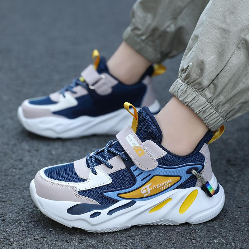 Breathable non-slip thick-soled primary school students casual running sports shoes medium and large boys autumn and winter mesh 40
Breathable non-slip thick-soled primary school students casual running sports shoes medium and large boys autumn and winter mesh 40