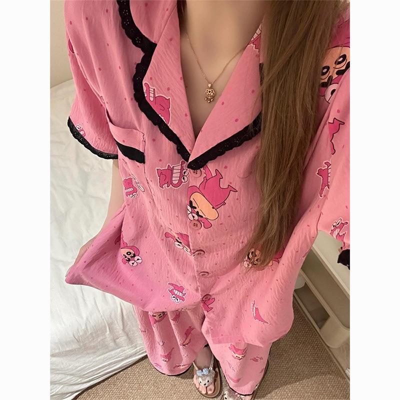Japanese Internet celebrity animation pink crayon small new pajamas women s summer short-sleeved trousers two-piece women s loungewear S
Japanese Internet celebrity animation pink crayon small new pajamas women s summer short-sleeved trousers two-piece women s loungewear S