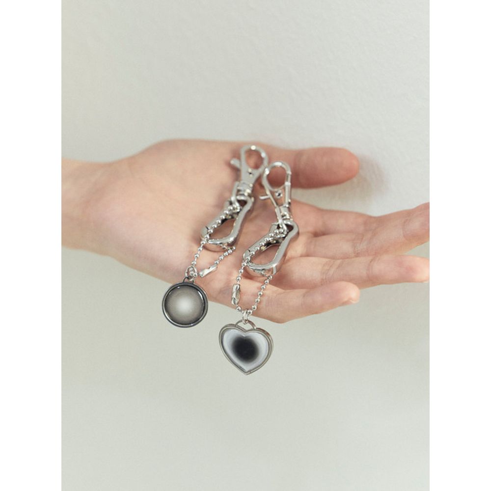 From.Flo (Gift Wrapping) Ink Keyring (2 options) heart
From.Flo (Gift Wrapping) Ink Keyring (2 options) heart