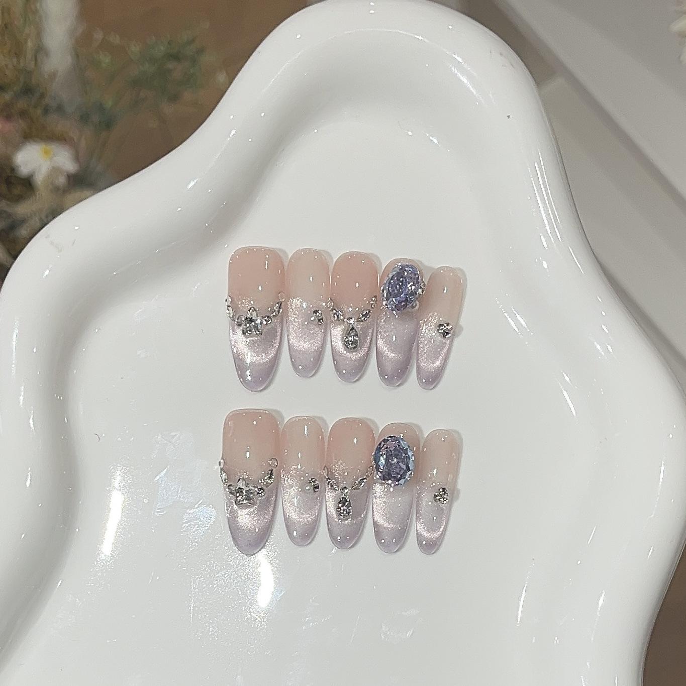 Лунный свет Весна и лето Чистая вспышка Мечтательная фиолетовая улыбка Кошачий глаз Носить доспехи L
Лунный свет Весна и лето Чистая вспышка Мечтательная фиолетовая улыбка Кошачий глаз Носить доспехи L