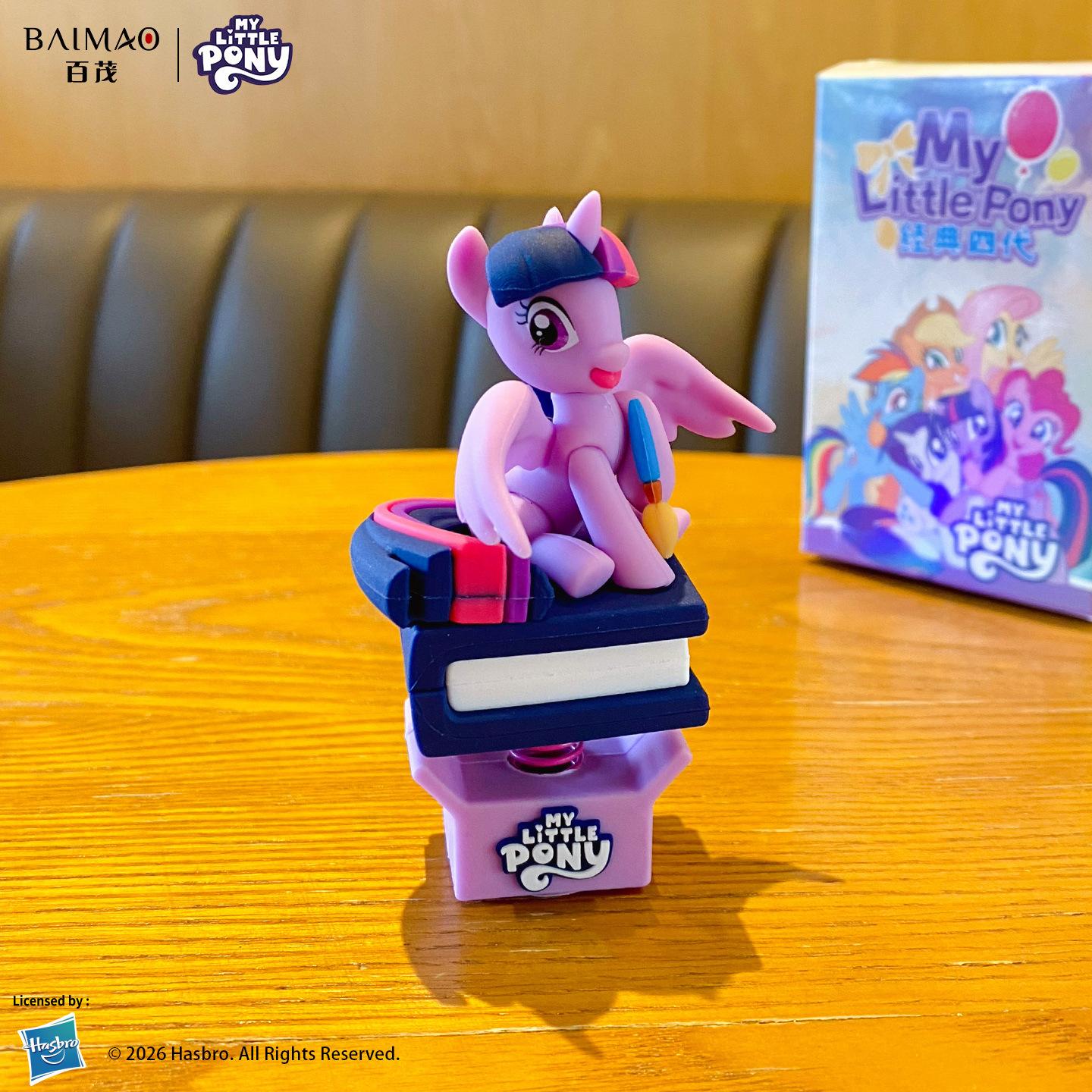 My Little Pony Сліпий бокс Флаттершай Рейнбоу Деш Твайлайт Спаркл Рерити Фігурка-іграшка Милий гойдаючийся орнамент Подарунки для дітей Позування Артикуляція Масштаб
My Little Pony Сліпий бокс Флаттершай Рейнбоу Деш Твайлайт Спаркл Рерити Фігурка-іграшка Милий гойдаючийся орнамент Подарунки для дітей Позування Артикуляція Масштаб
