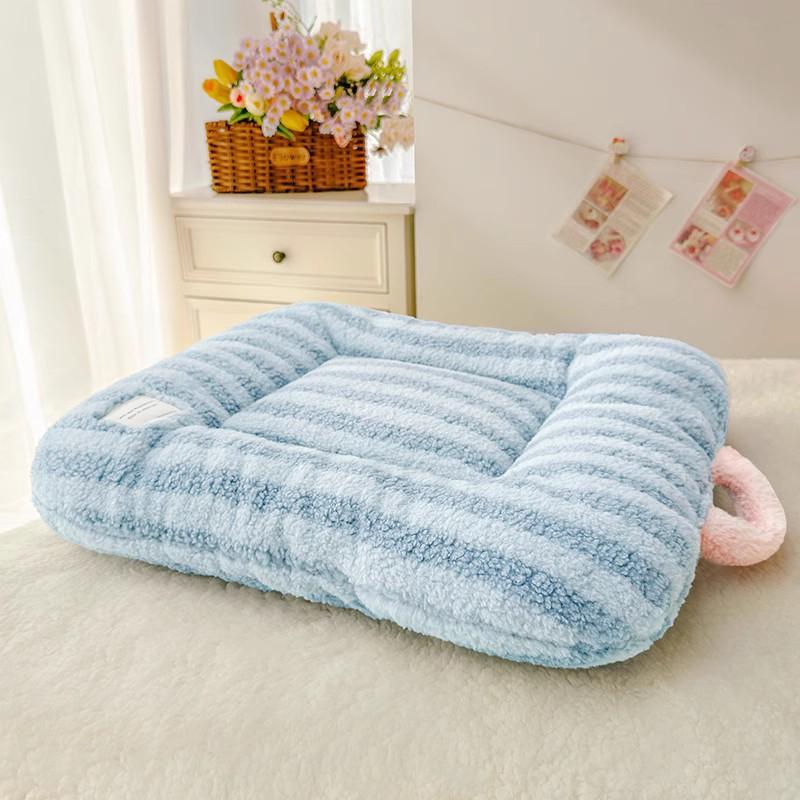 All Seasons Moon Velvet Cat Bed Soft Warm Cushion for Kittens Puppies Small Dog Pet Pad Cozy Sleeping Mat for Cats Dogs S
All Seasons Moon Velvet Cat Bed Soft Warm Cushion for Kittens Puppies Small Dog Pet Pad Cozy Sleeping Mat for Cats Dogs S