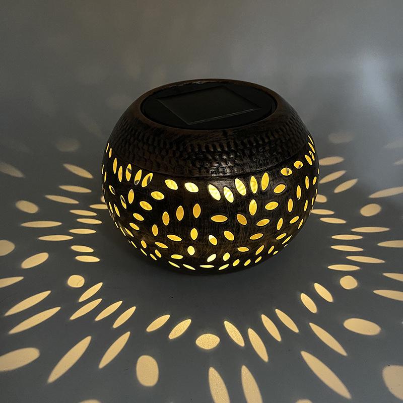 Солнечная кованая железная садовая пепельница-украшение: Полая подсветка для внутреннего/наружного балкона и ландшафтного декора виллы. чёрный