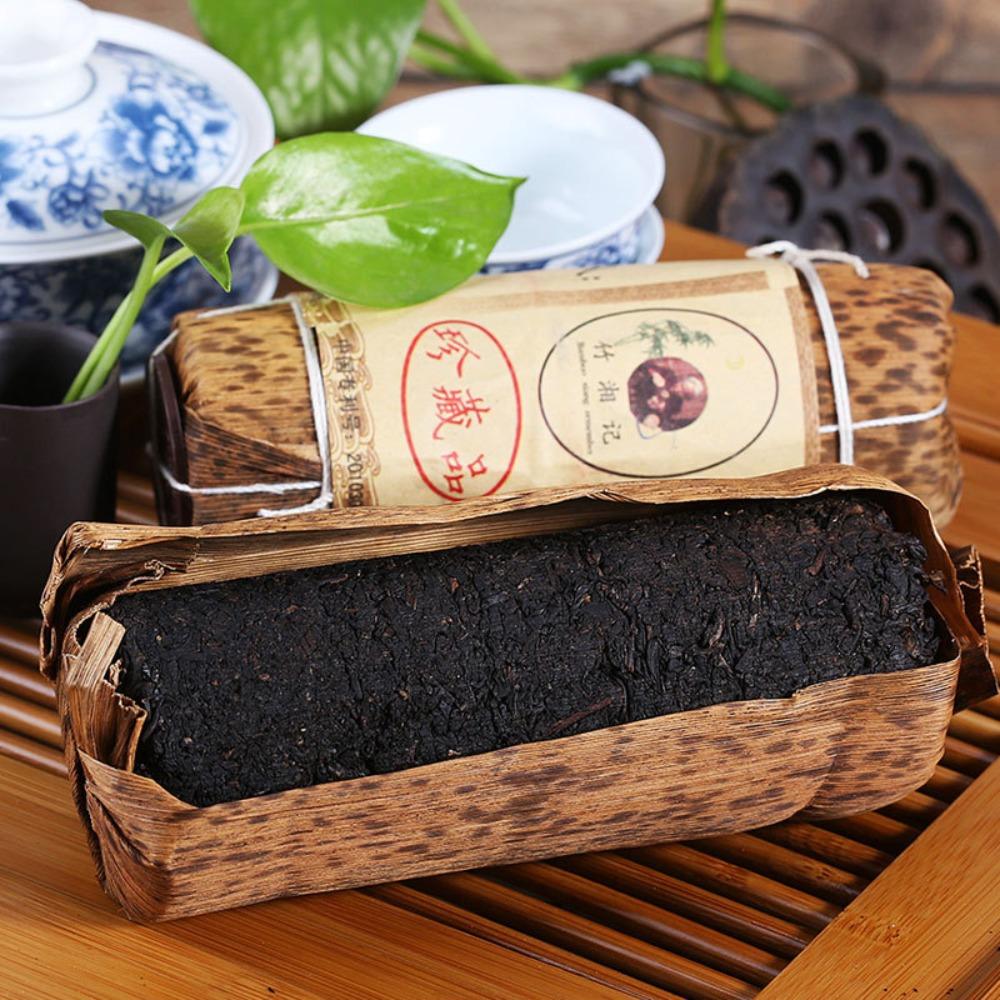 Decompress Black Tea Premium Natural Antifatigue Hunan Auhua Brick 165g
Decompress Black Tea Premium Natural Antifatigue Hunan Auhua Brick 165g