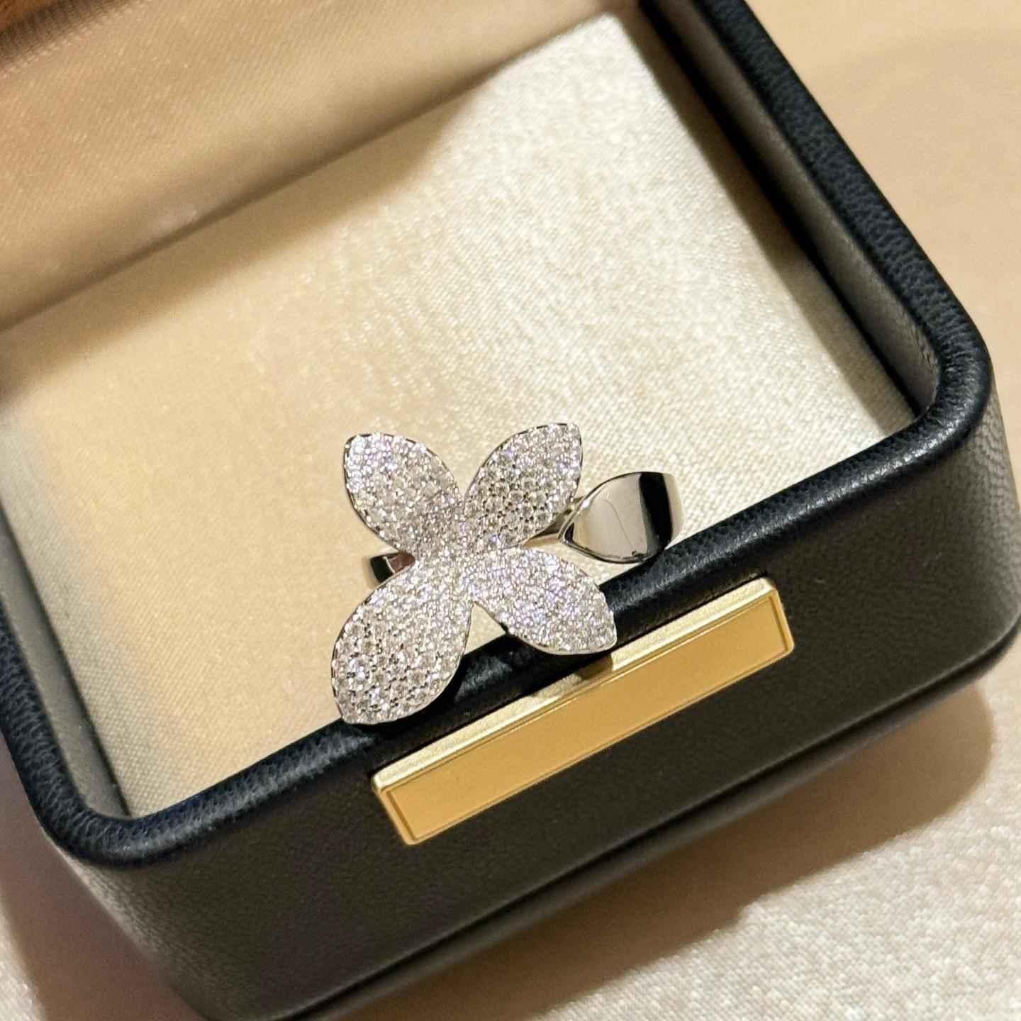 New Vintage 100% Pure 925 Sterling Silver Full 5a Zirconia Flower Ring For Women Fine Jewelry resizable білий
New Vintage 100% Pure 925 Sterling Silver Full 5a Zirconia Flower Ring For Women Fine Jewelry resizable білий