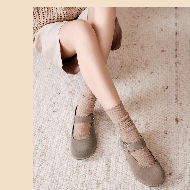Mary Jane leather women s shoes autumn and autumn retro soft-soled single shoes inner height increase flat-soled one-pedal Birkenbean shoes 40
Mary Jane leather women s shoes autumn and autumn retro soft-soled single shoes inner height increase flat-soled one-pedal Birkenbean shoes 40
