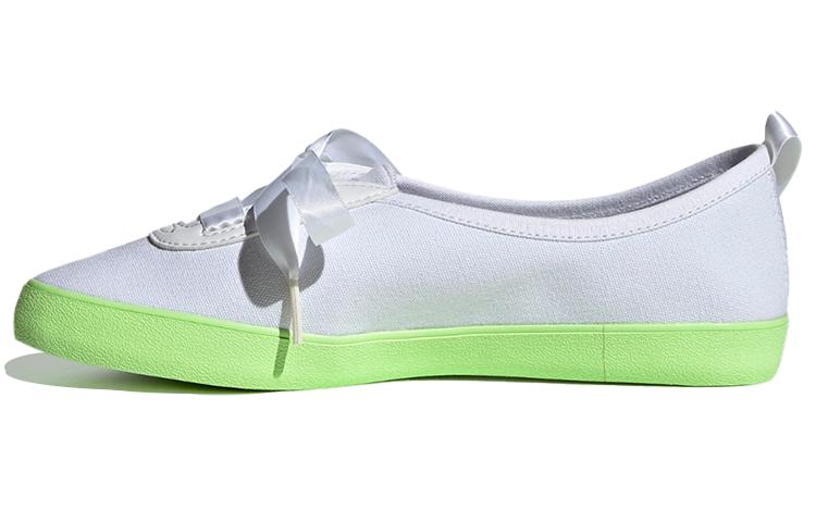 Кросівки Adidas Neo Courtitude Білі/Зелені Жіночі EG9042 37⅓
Кросівки Adidas Neo Courtitude Білі/Зелені Жіночі EG9042 37⅓