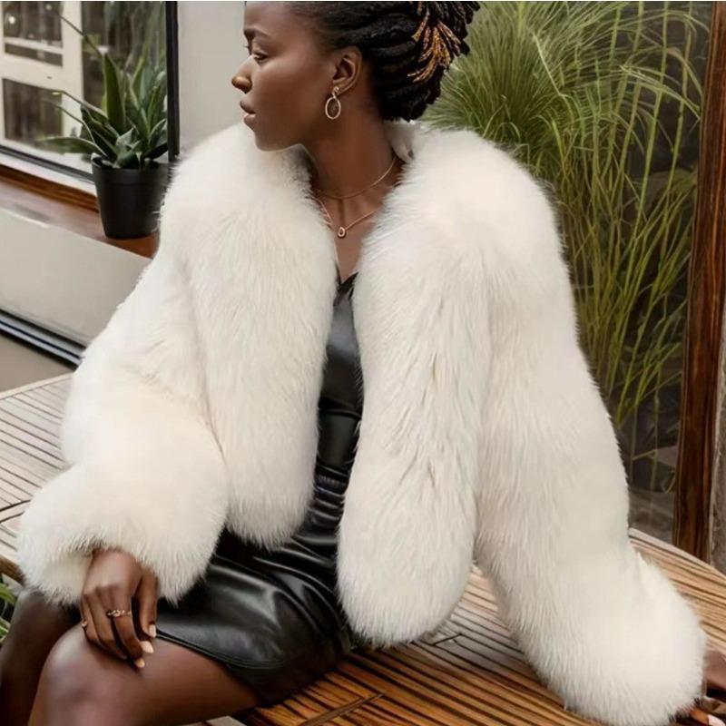 New autumn and winter imitation fur jacket thickened and warm fox fur jacket women s plush fur women s clothing S білий
New autumn and winter imitation fur jacket thickened and warm fox fur jacket women s plush fur women s clothing S білий