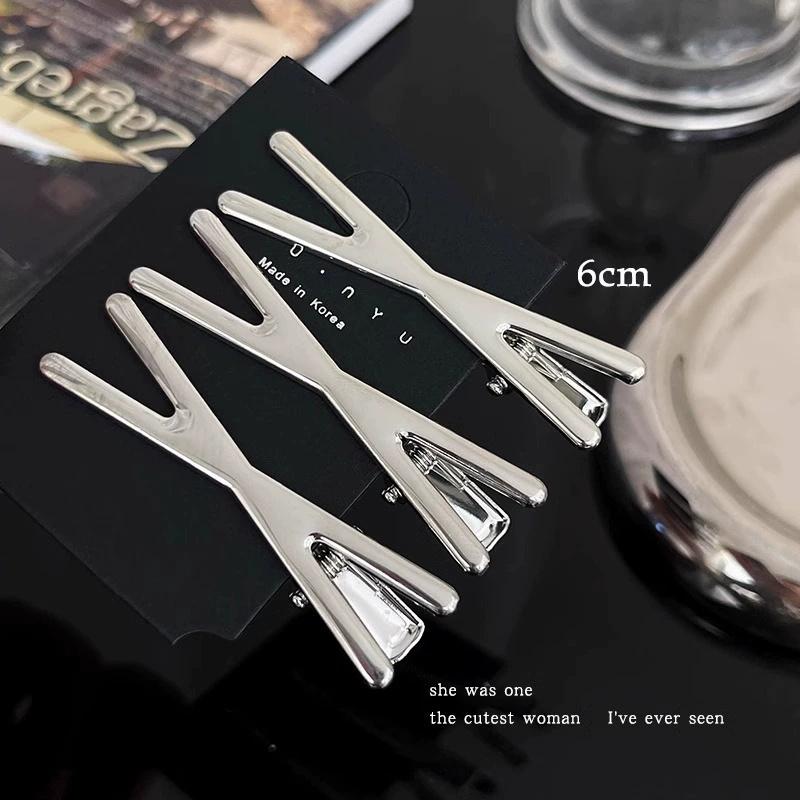 Women Metal Y2K Hair Clips Exquisite Duckbill Clip Girls Hairpins Side Bangs Barrettes Hairclip Girls Fashion Hair Accessories
Women Metal Y2K Hair Clips Exquisite Duckbill Clip Girls Hairpins Side Bangs Barrettes Hairclip Girls Fashion Hair Accessories