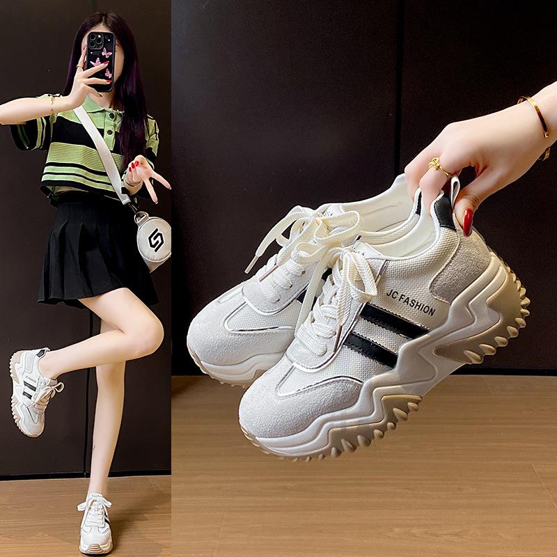 Korean version of the new dad shoes, women s spring student sports running shoes, casual shoes, platform height increase JC8821-2 34 бежевий
Korean version of the new dad shoes, women s spring student sports running shoes, casual shoes, platform height increase JC8821-2 34 бежевий
