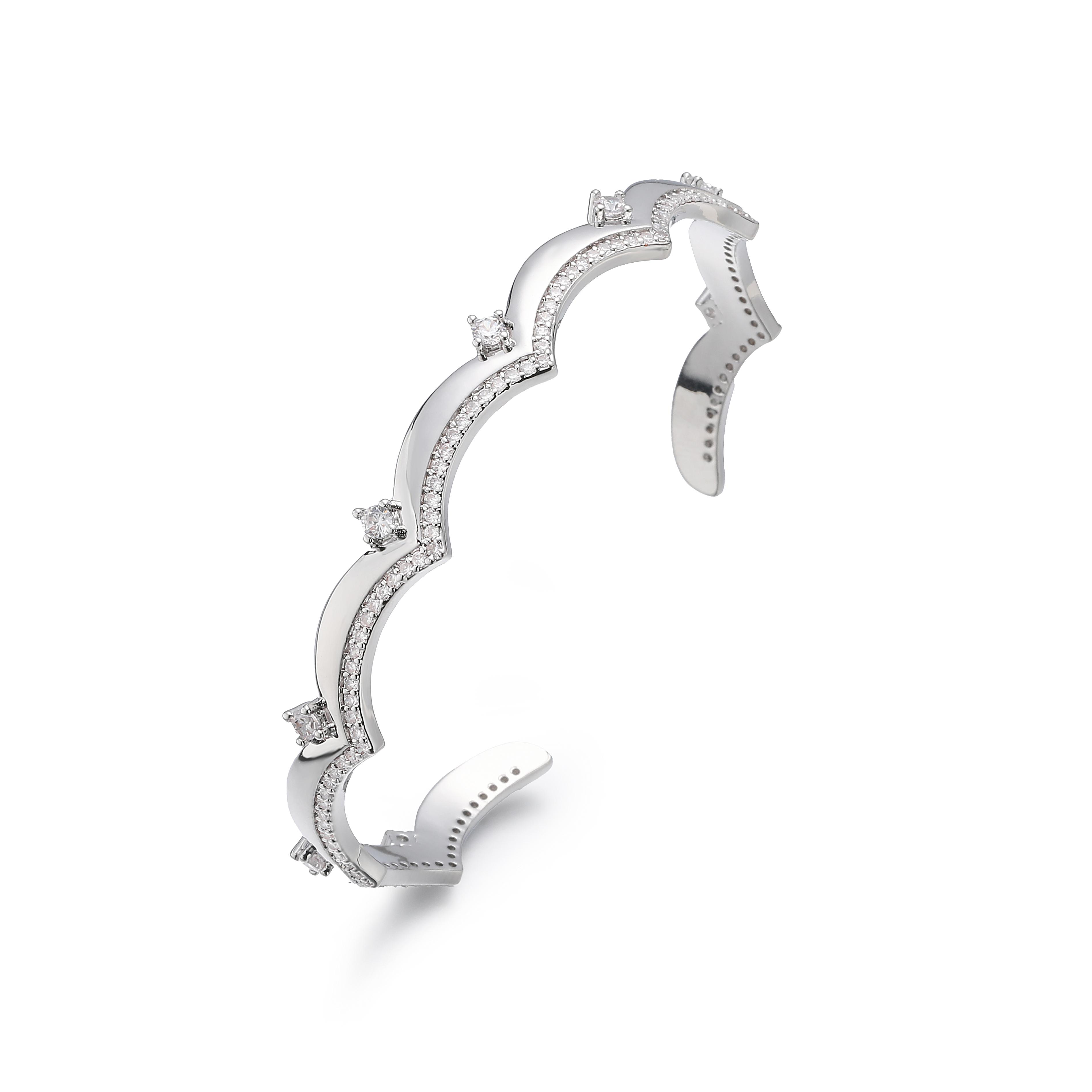 HECHENG,Brass Metal Micro-Pavé Sparkling Zirconia Wave Crown Pattern Adjustable Bracelet Unisex Zircon (1 Piece) 62mm
HECHENG,Brass Metal Micro-Pavé Sparkling Zirconia Wave Crown Pattern Adjustable Bracelet Unisex Zircon (1 Piece) 62mm
