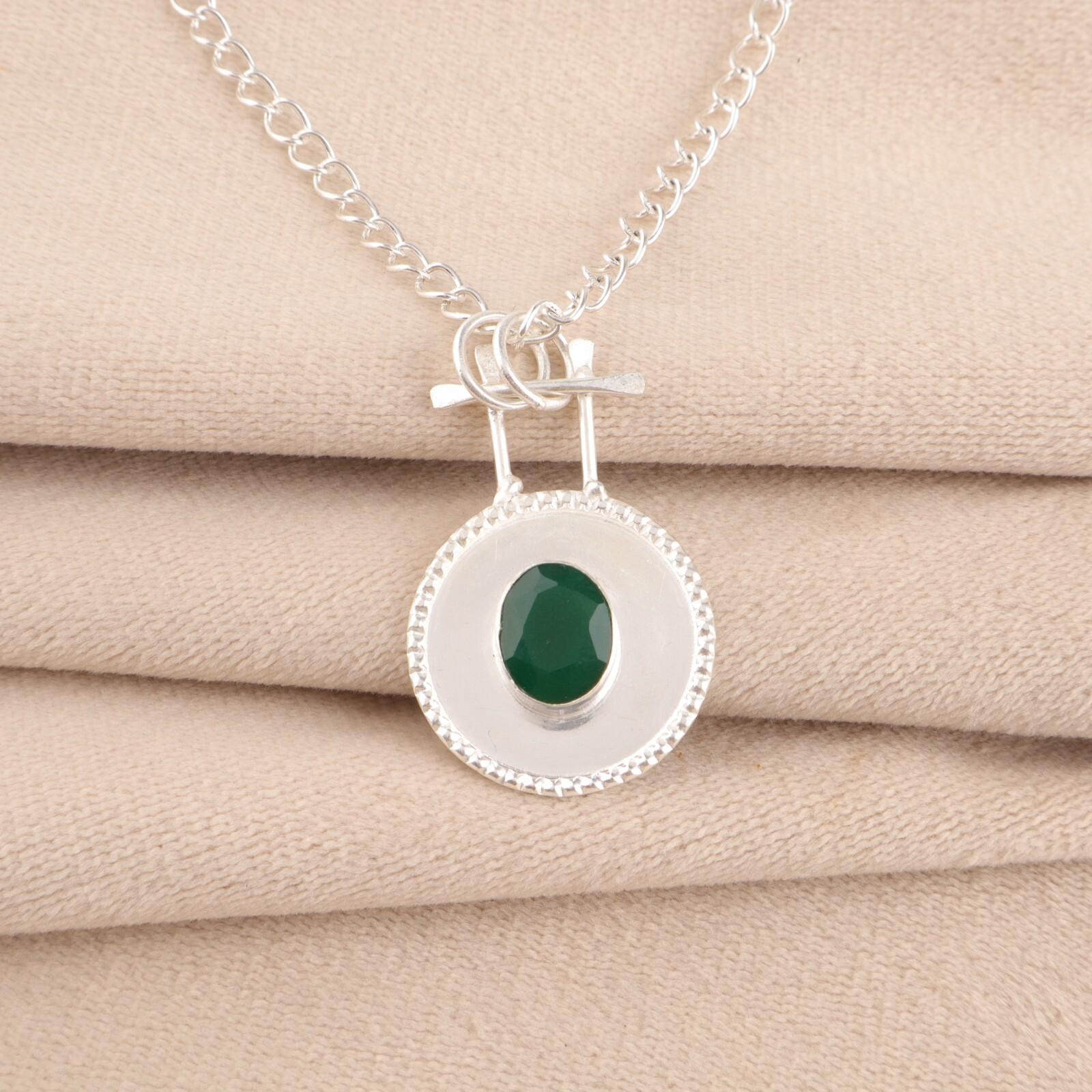 Green Onyx Gemstone 925 Stamped Silver Jewelry Pendant 1.4 For Anniversary Gift PP-57-17
Green Onyx Gemstone 925 Stamped Silver Jewelry Pendant 1.4 For Anniversary Gift PP-57-17