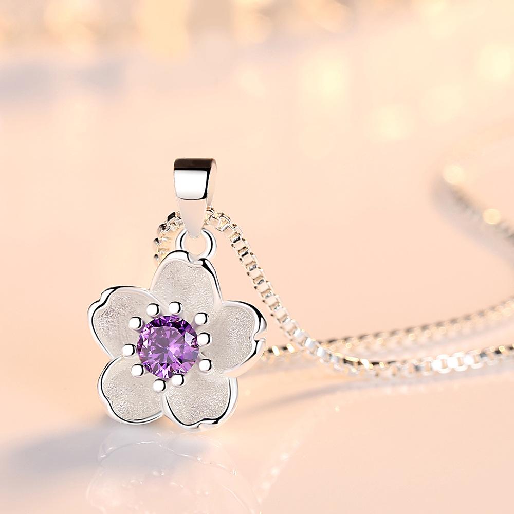 Charming Rose and Peach Blossom Silver-Plated Necklace for Women
Charming Rose and Peach Blossom Silver-Plated Necklace for Women
