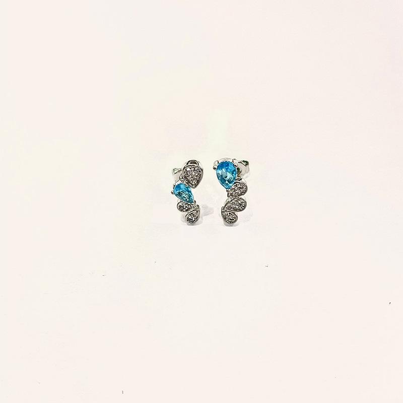 Light Luxury Water Drop Dew Drop Micro-Inlaid Sea Blue Set Necklace Stud Earrings Bracelet Ring Smile Collarbone Chain Temperament
Light Luxury Water Drop Dew Drop Micro-Inlaid Sea Blue Set Necklace Stud Earrings Bracelet Ring Smile Collarbone Chain Temperament