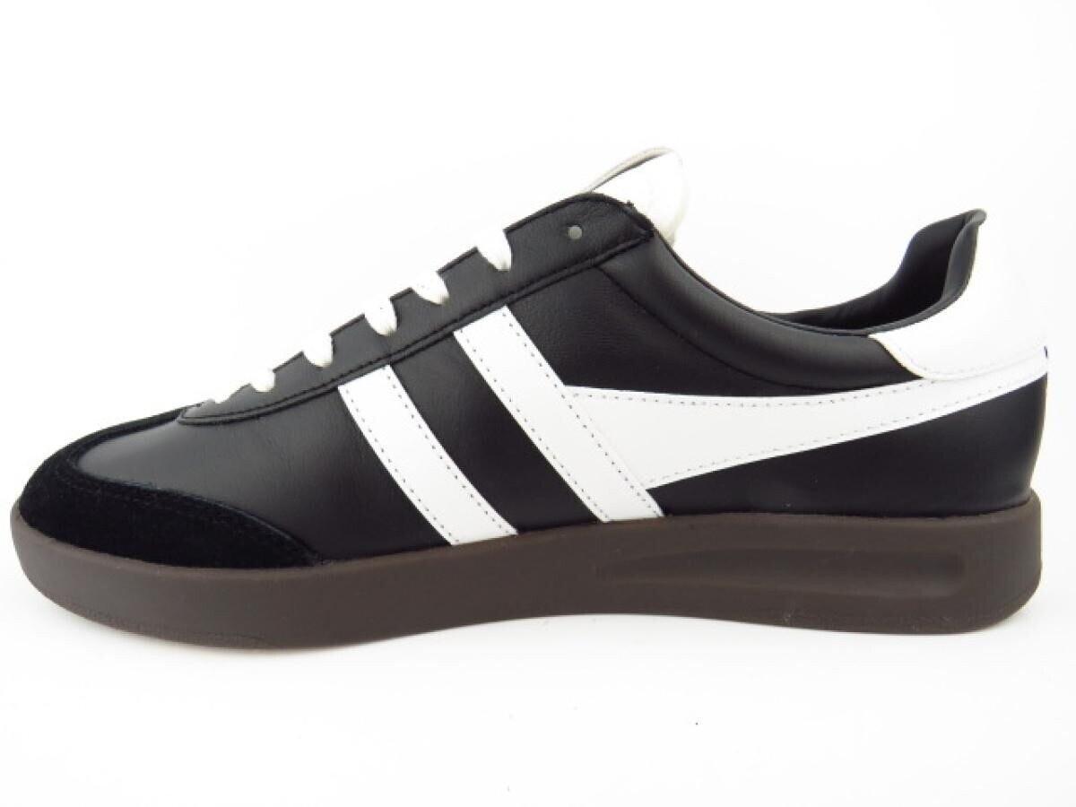 Кроссовки Gola Cyclone Leather black/white 45
Кроссовки Gola Cyclone Leather black/white 45