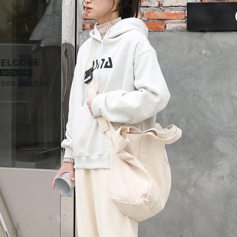 Stylish Unisex Thick Canvas Tote Bag Ideal For Students With Spacious Storage And Everyday Use OffWhite
Stylish Unisex Thick Canvas Tote Bag Ideal For Students With Spacious Storage And Everyday Use OffWhite