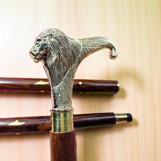 Lion Head Brass Handle Walking Stick – Handmade Wooden Cane Home decor
Lion Head Brass Handle Walking Stick – Handmade Wooden Cane Home decor