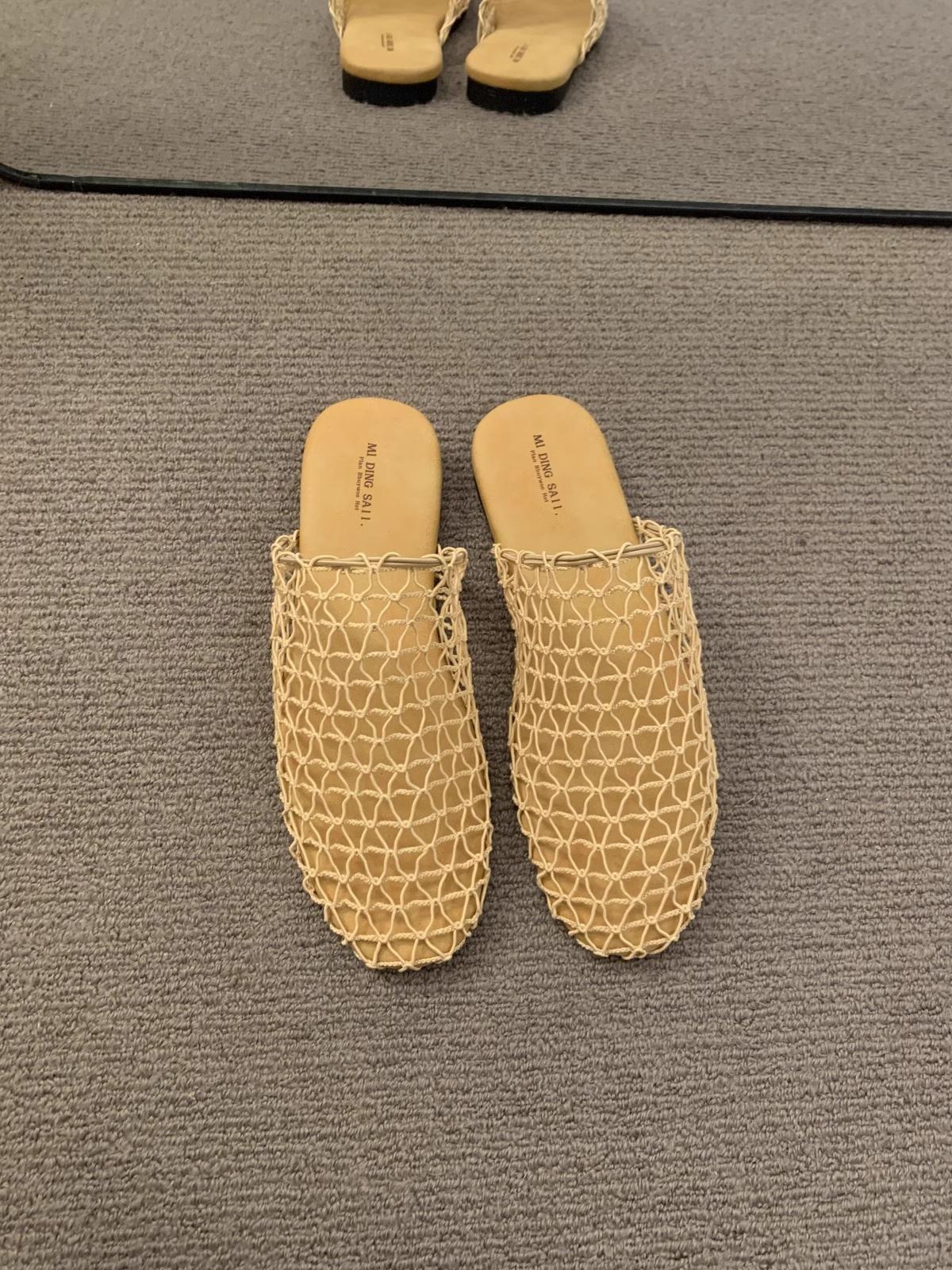 Французская нишевая сетчатая сумка для рыбалки, головка, полутапочки, женская летняя обувь, крутые тапочки, новинка 2025, с отверстием для юбки, обувь рыбака 40 жёлтый
Французская нишевая сетчатая сумка для рыбалки, головка, полутапочки, женская летняя обувь, крутые тапочки, новинка 2025, с отверстием для юбки, обувь рыбака 40 жёлтый