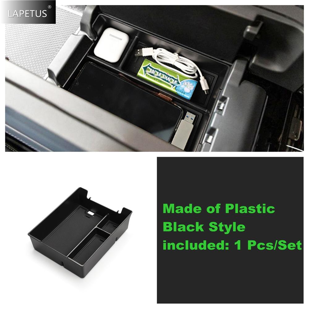 For Rivian R1T R1S 2022 2023 2024 Front Door Storage Box Central Control Armrest Box Container Water Cup Holder Car Accessories
For Rivian R1T R1S 2022 2023 2024 Front Door Storage Box Central Control Armrest Box Container Water Cup Holder Car Accessories