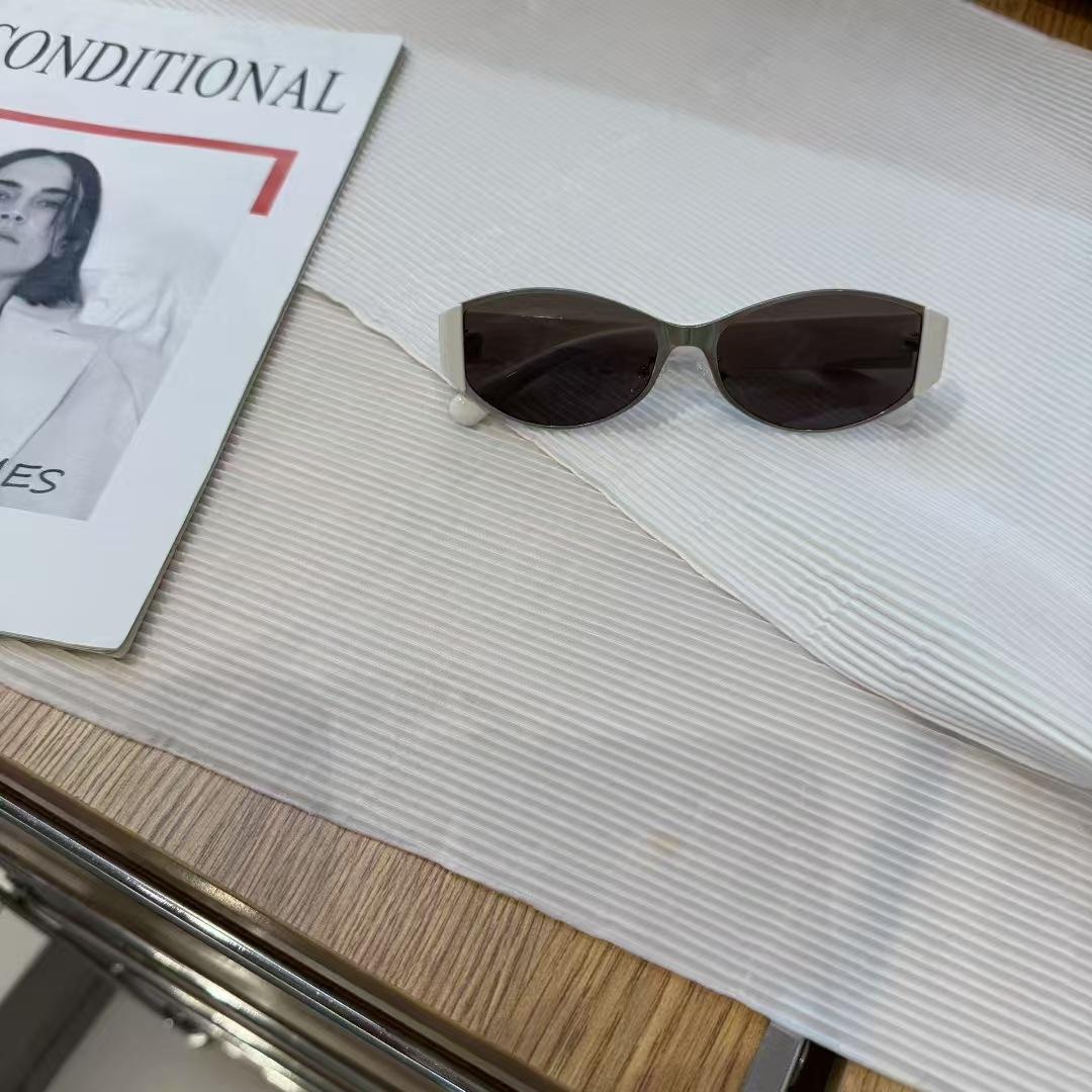 TR90 Material Women Sunglasses Oval Shape UV Protection Men s Sun Glasses Korean Fashion Sunglass Woman
TR90 Material Women Sunglasses Oval Shape UV Protection Men s Sun Glasses Korean Fashion Sunglass Woman