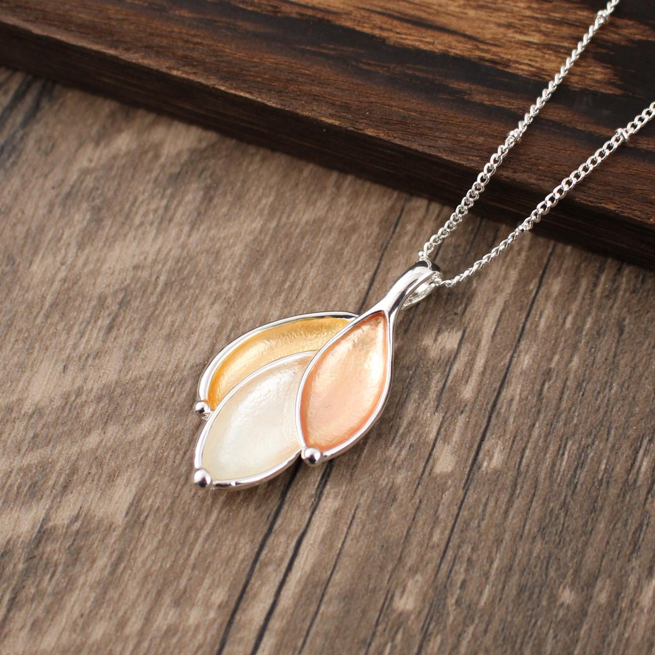 Новая геометрическая подвеска-лепесток с цветным покрытием, простая, маленькая и свежая женская универсальная подвеска-лист
Новая геометрическая подвеска-лепесток с цветным покрытием, простая, маленькая и свежая женская универсальная подвеска-лист