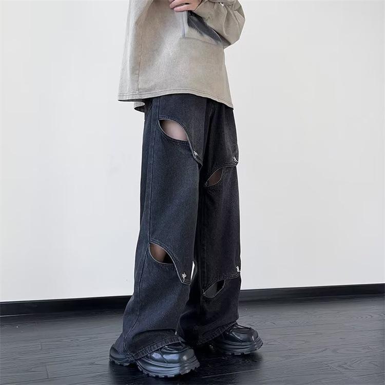 Мужские широкие рваные джинсы в корейском панк-стиле с металлическими вырезами Large
Мужские широкие рваные джинсы в корейском панк-стиле с металлическими вырезами Large